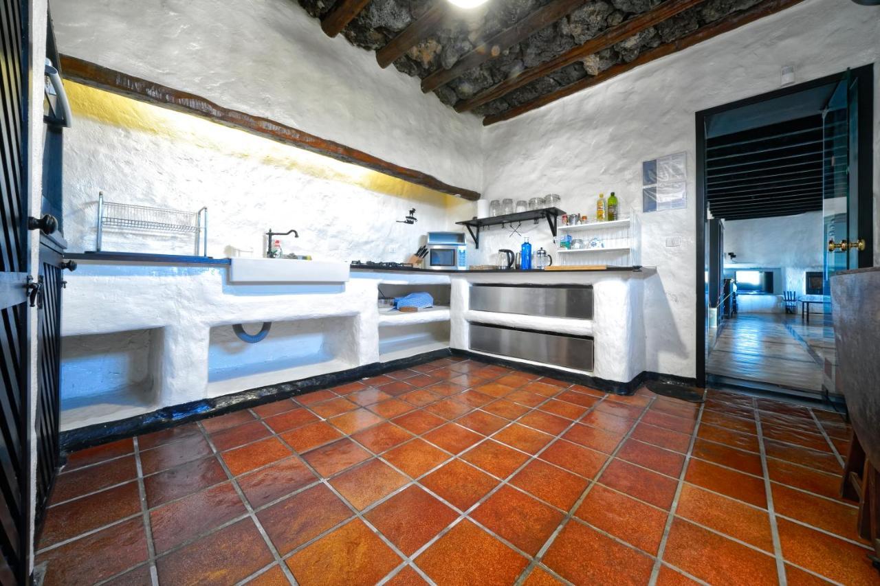 Luxe EcoVilla Listán Uga Esterno foto